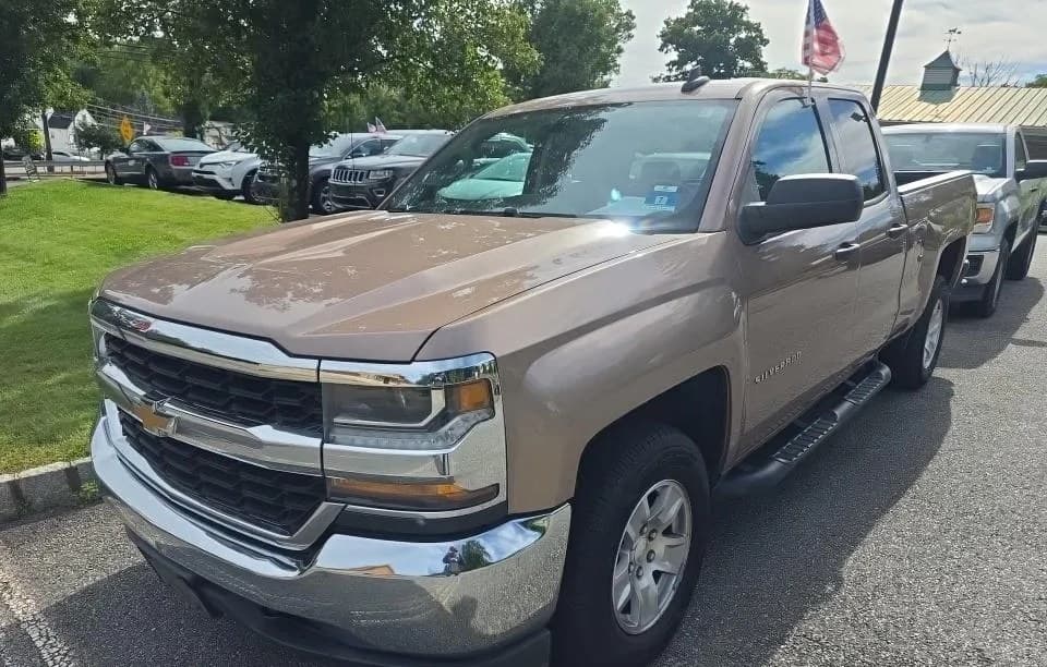 2018 CHEVROLET SILVERADO 1500 LT EXTENDED CAB MEDIUM BED 1LT 2