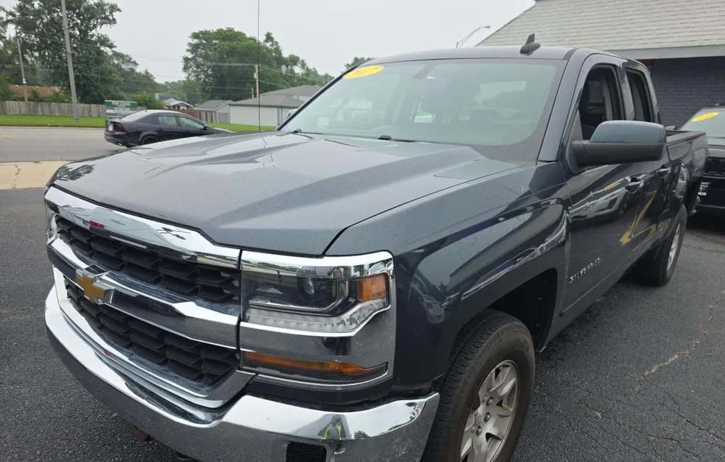 2017 CHEVROLET SILVERADO 1500 LT EXTENDED CAB MEDIUM BED 1LT