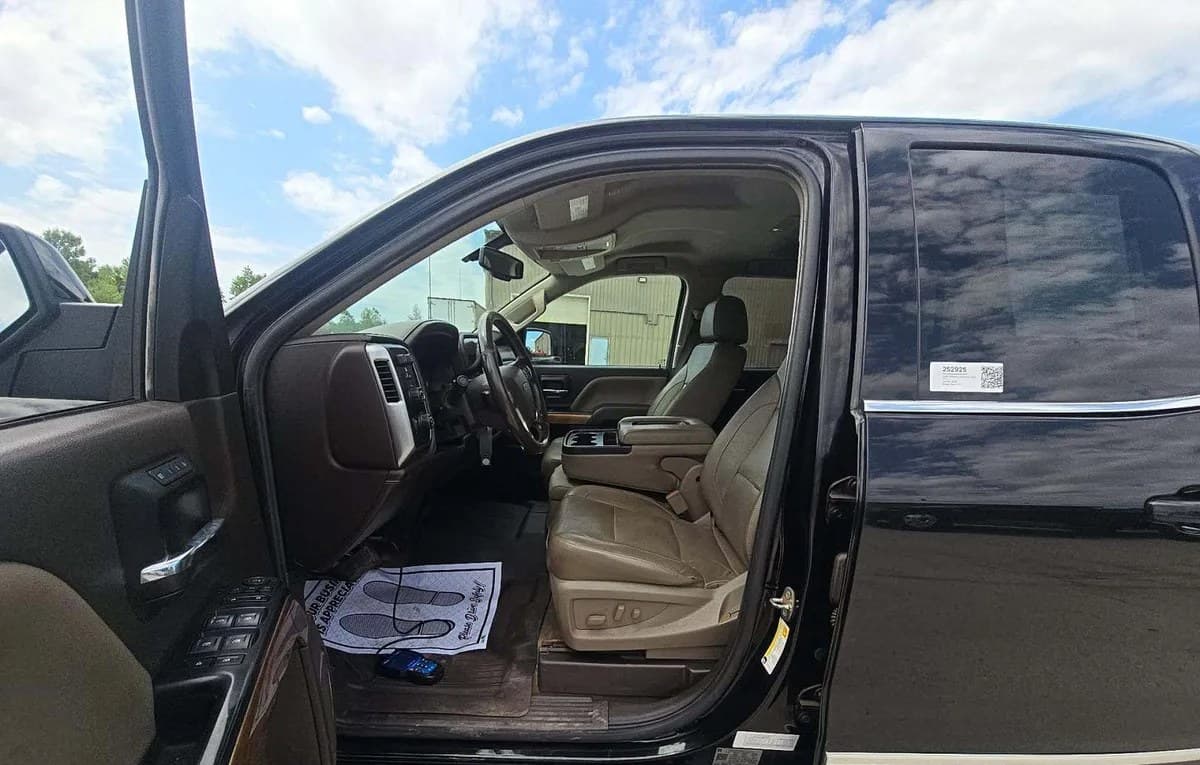 2018 CHEVROLET SILVERADO 1500 LTZ EXTENDED CAB MEDIUM BED 1LZ 4