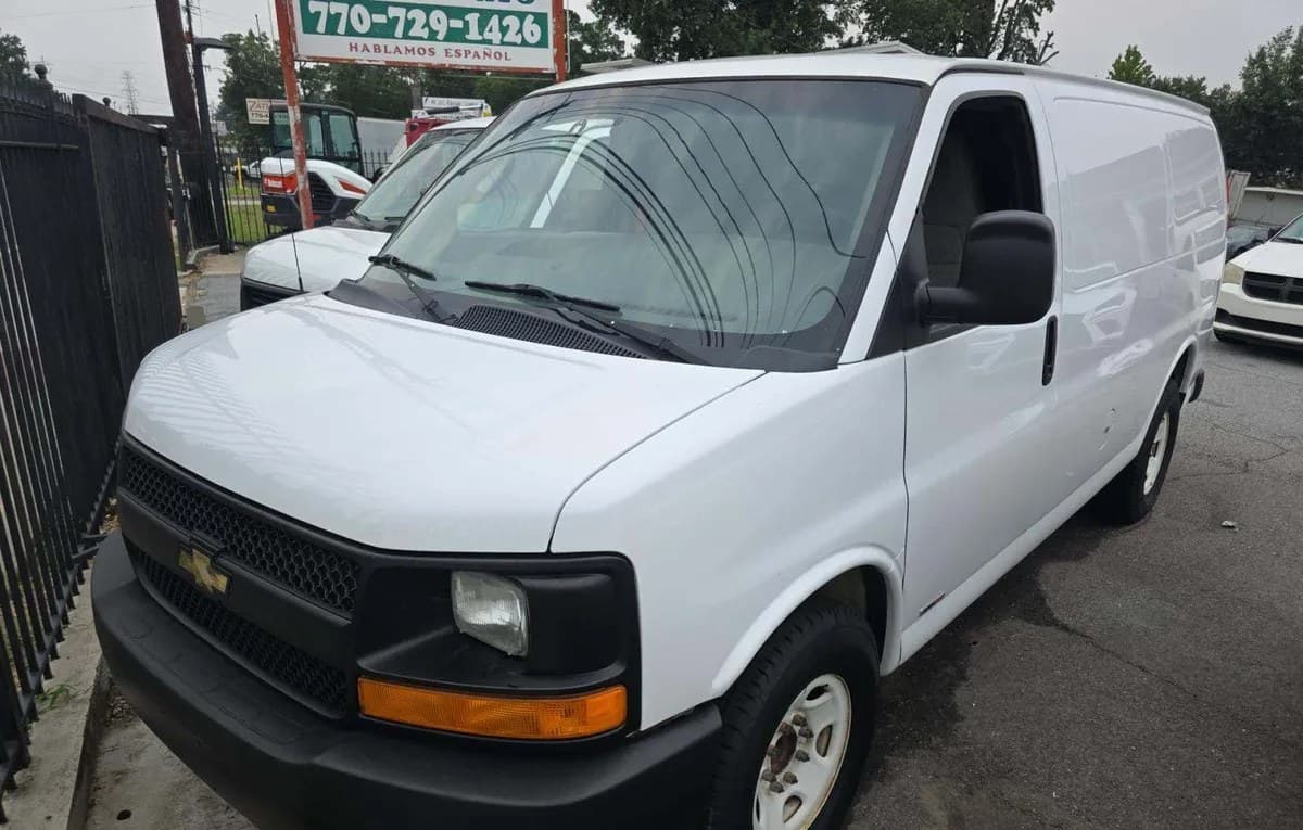 2017 CHEVROLET EXPRESS 2500 CARGO VAN 1WT 135.0" WB 2