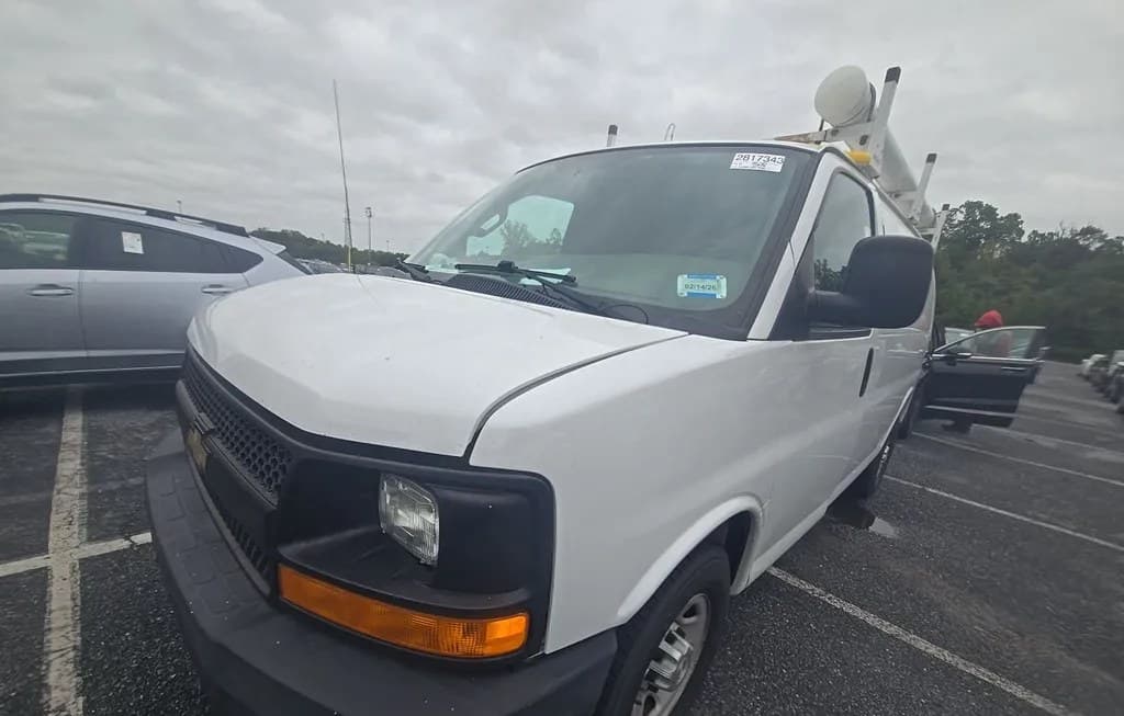 2017 CHEVROLET EXPRESS 2500 CARGO VAN 1WT 135.0" WB 1