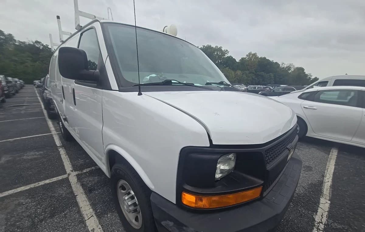 2017 CHEVROLET EXPRESS 2500 CARGO VAN 1WT 135.0" WB 4