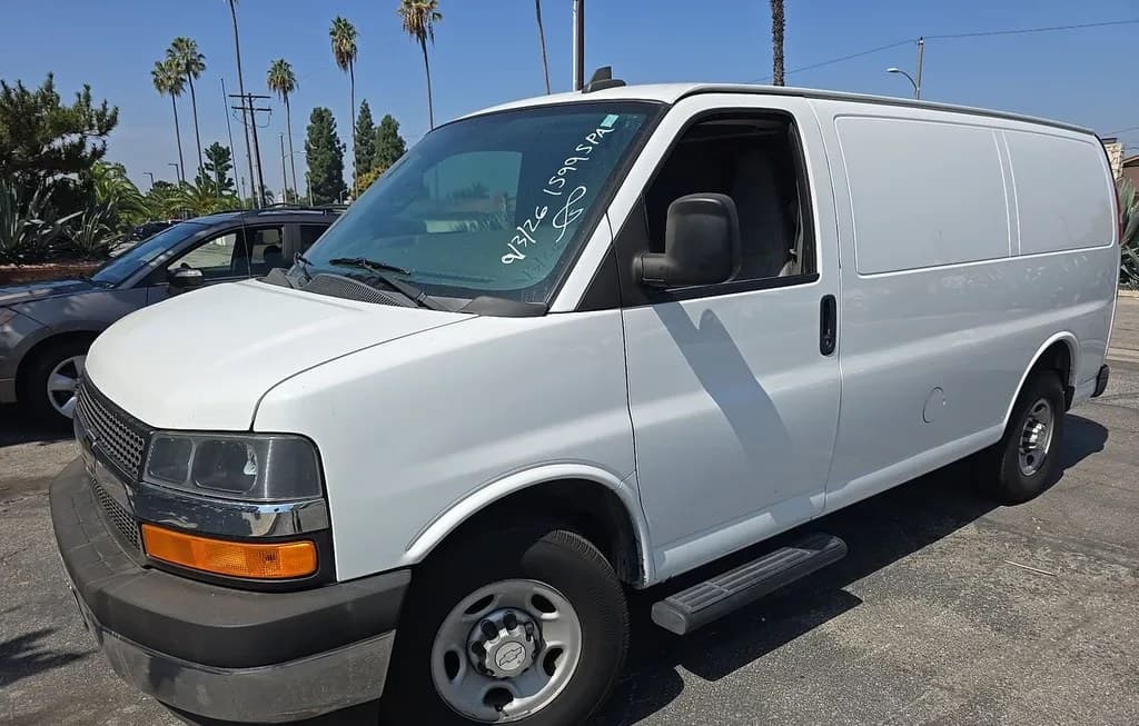 2017 CHEVROLET EXPRESS 2500 CARGO VAN 1WT 135.0" WB