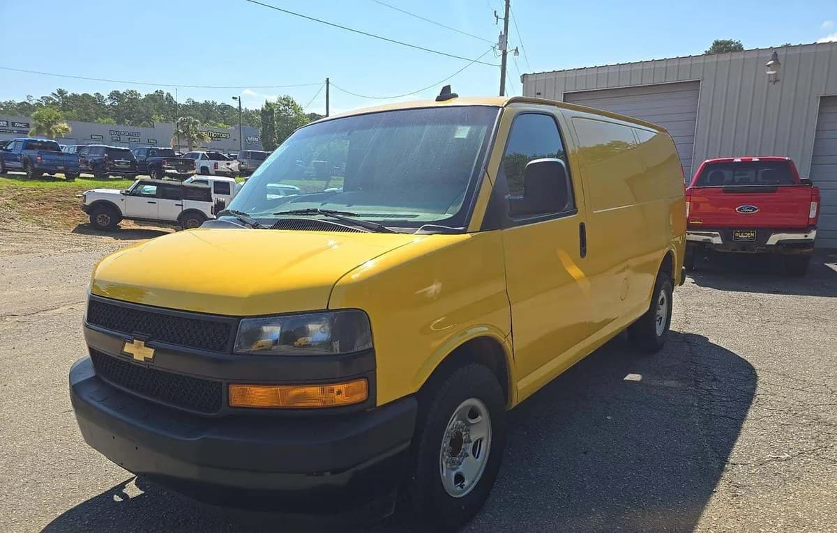 2021 CHEVROLET EXPRESS 2500 CARGO VAN 1WT 135.2" WB 2