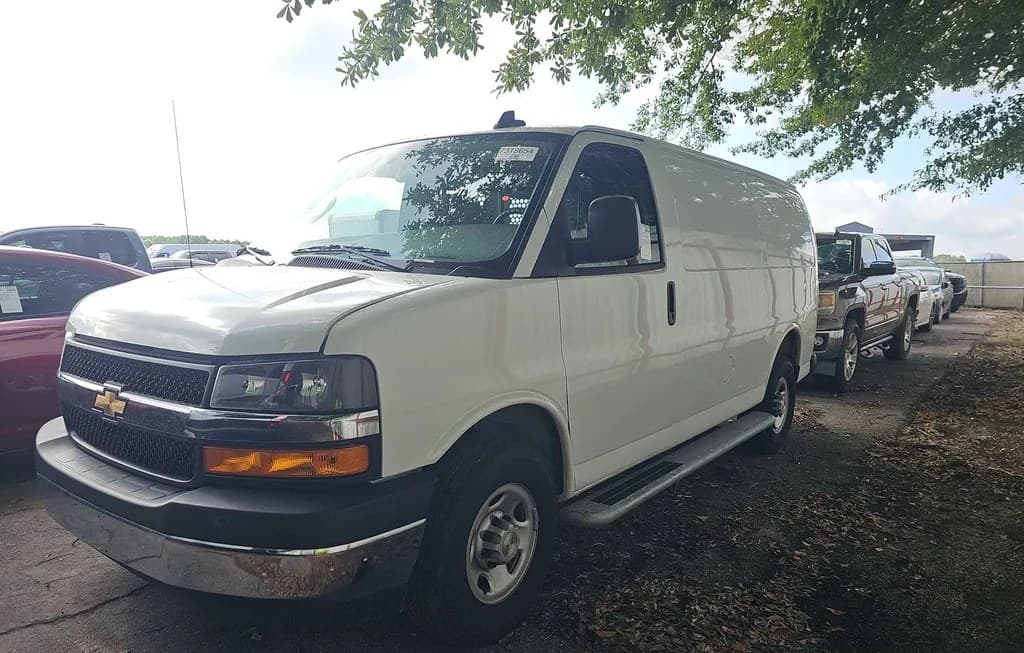 2025 CHEVROLET EXPRESS 2500 CARGO VAN 1WT 135.0" WB