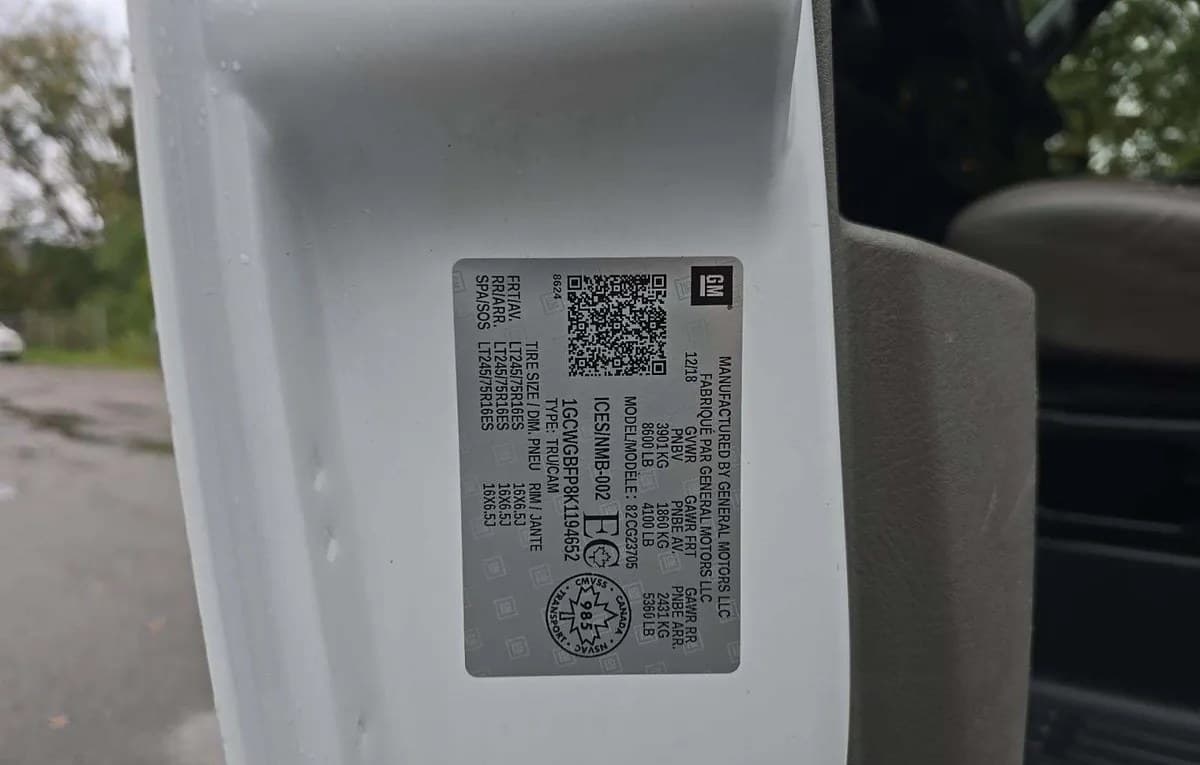 2019 CHEVROLET EXPRESS 2500 CARGO VAN 1WT 3