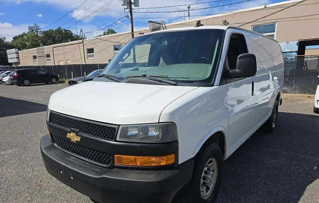 2019 CHEVROLET EXPRESS 3500 CARGO VAN 1WT 135.0" WB