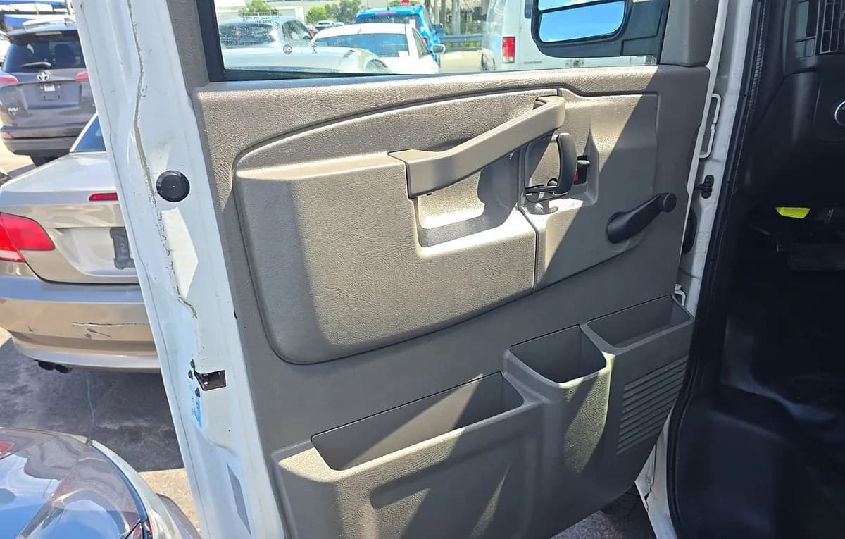 2019 GMC SAVANA 3500 CUTAWAY 1WT 6