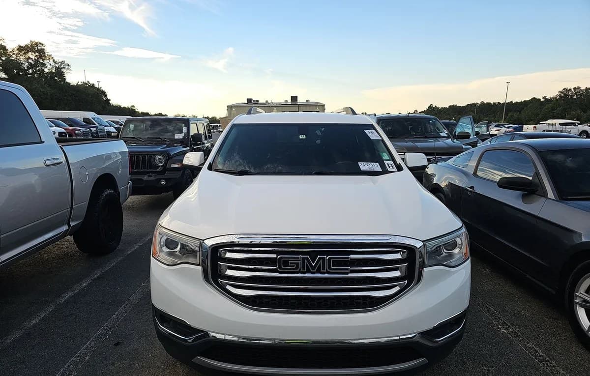 2017 GMC ACADIA SLE 3