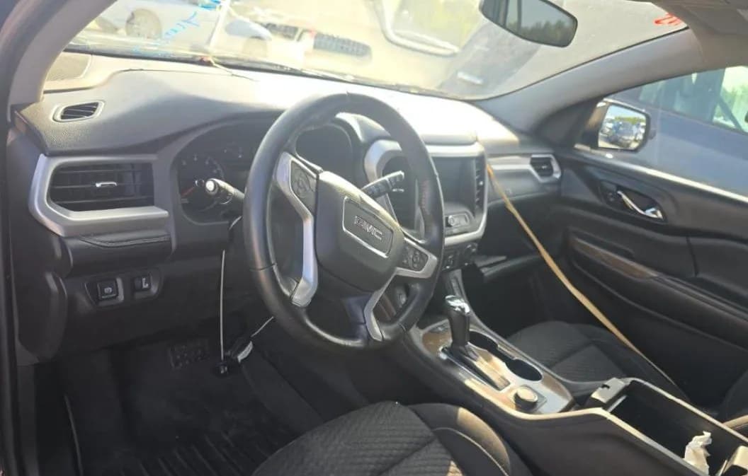 2017 GMC ACADIA SLE 4