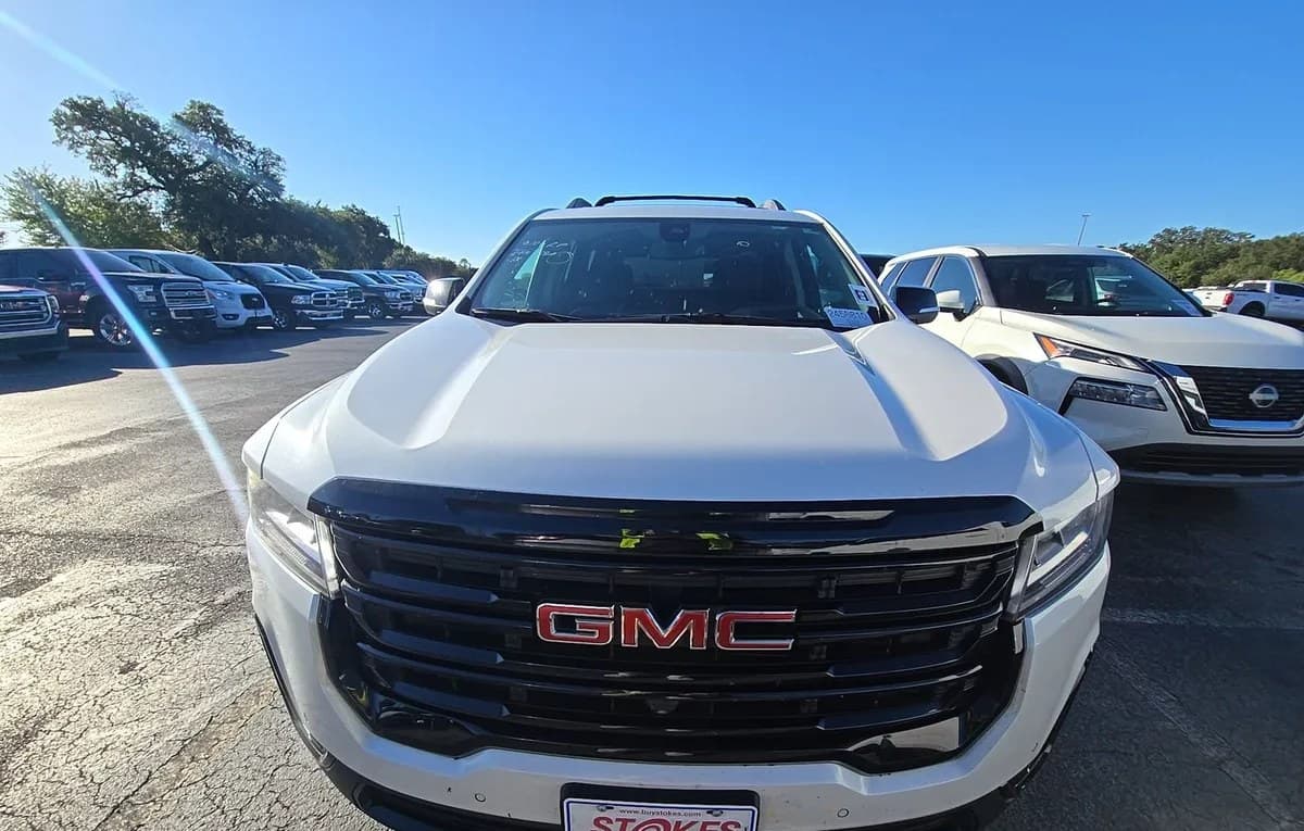 2023 GMC ACADIA SLT 3