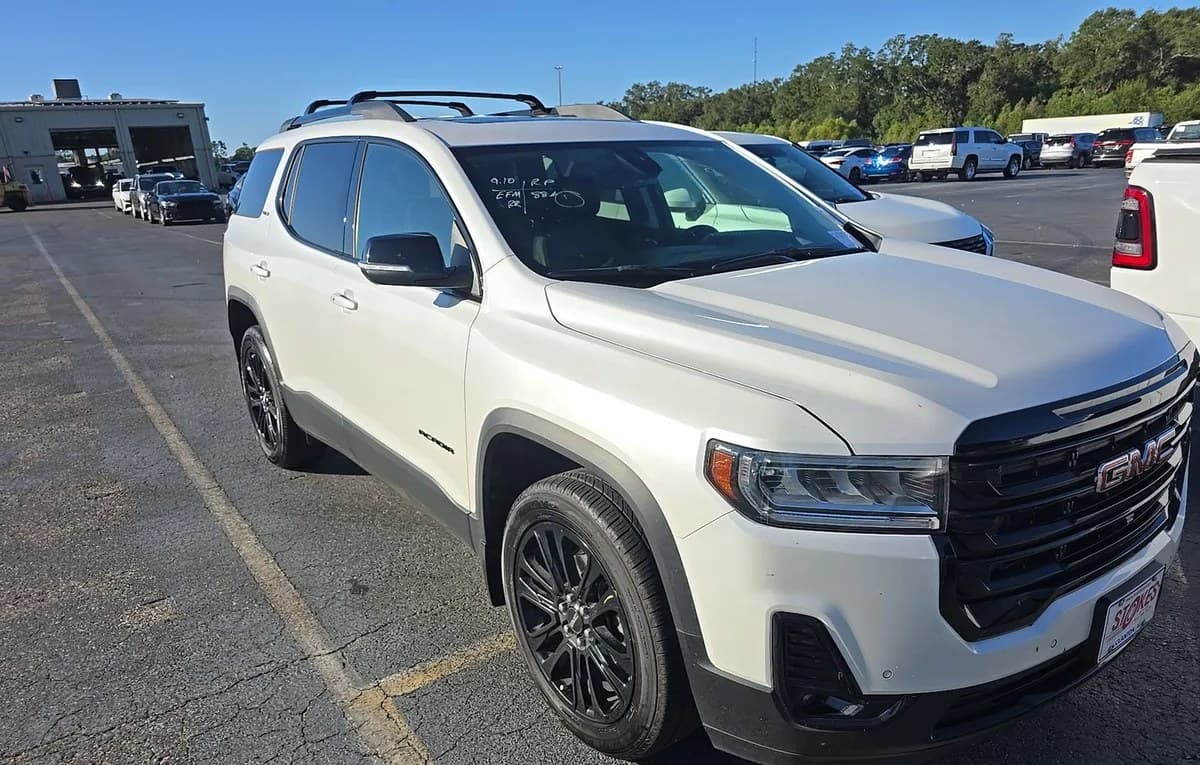 2023 GMC ACADIA SLT 4