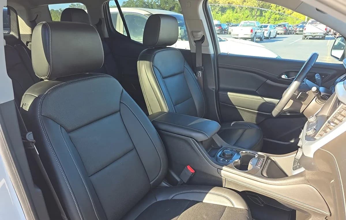 2023 GMC ACADIA SLT 5