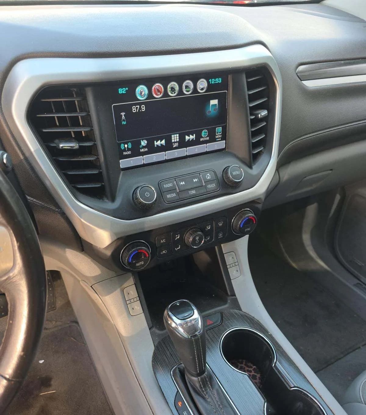 2017 GMC ACADIA SLT 6