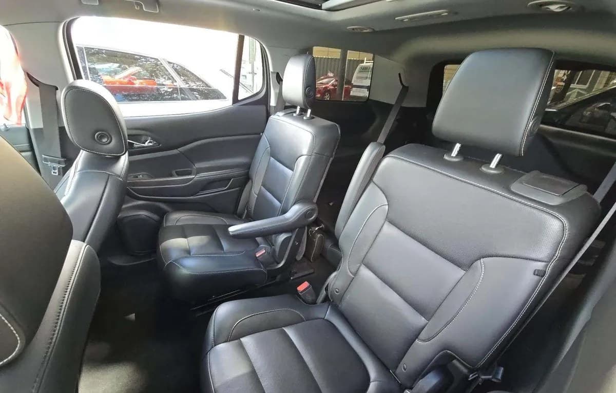 2019 GMC ACADIA SLT 2