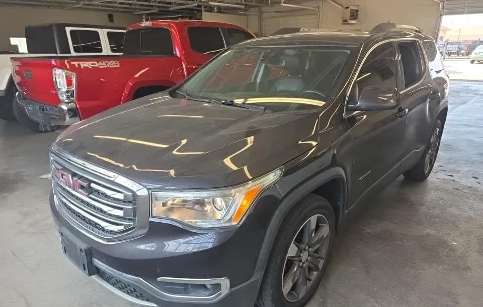 2017 GMC ACADIA SLT-2 4SB 2