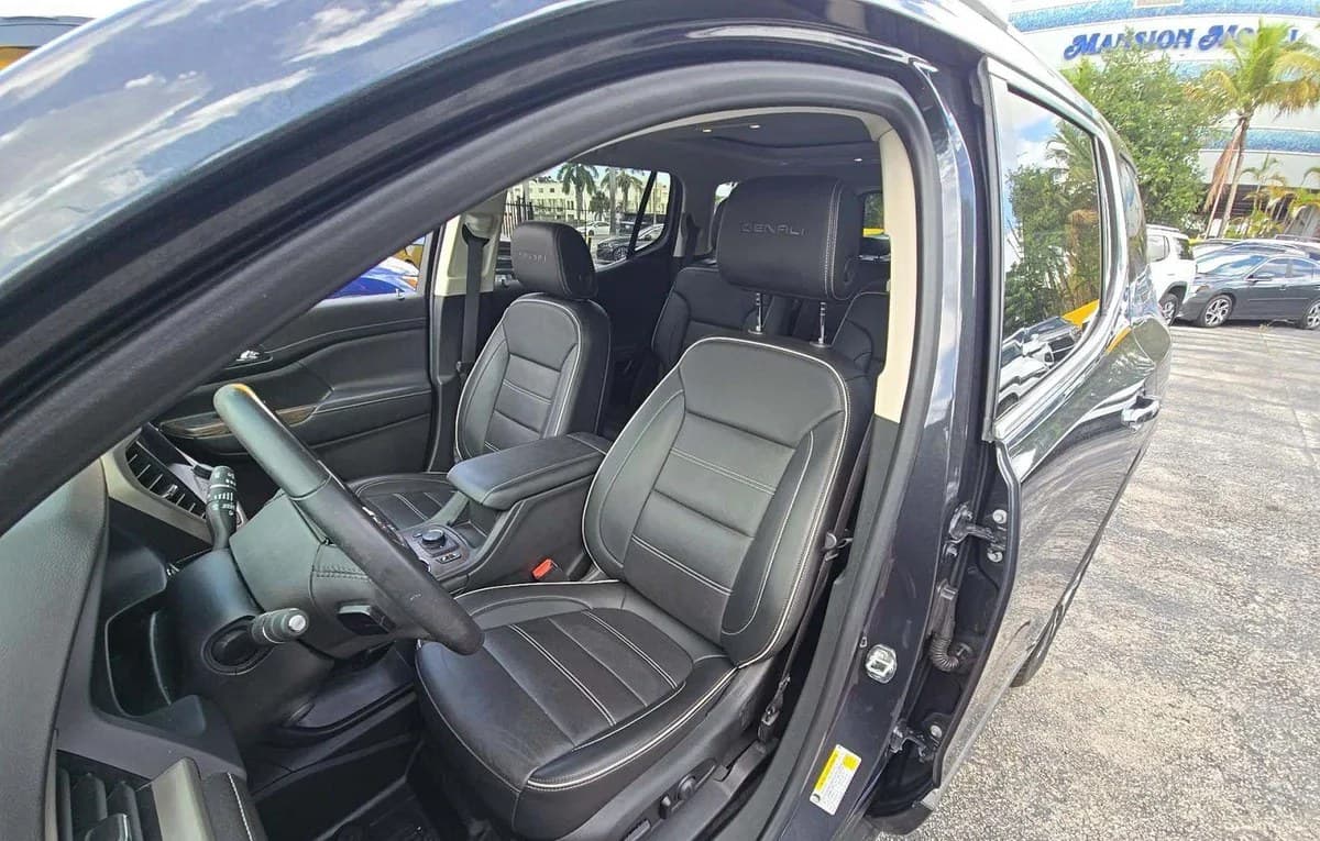 2021 GMC ACADIA Denali 4