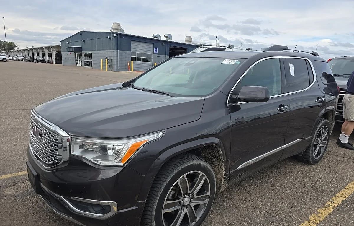 2017 GMC ACADIA DENALI 5SA 2
