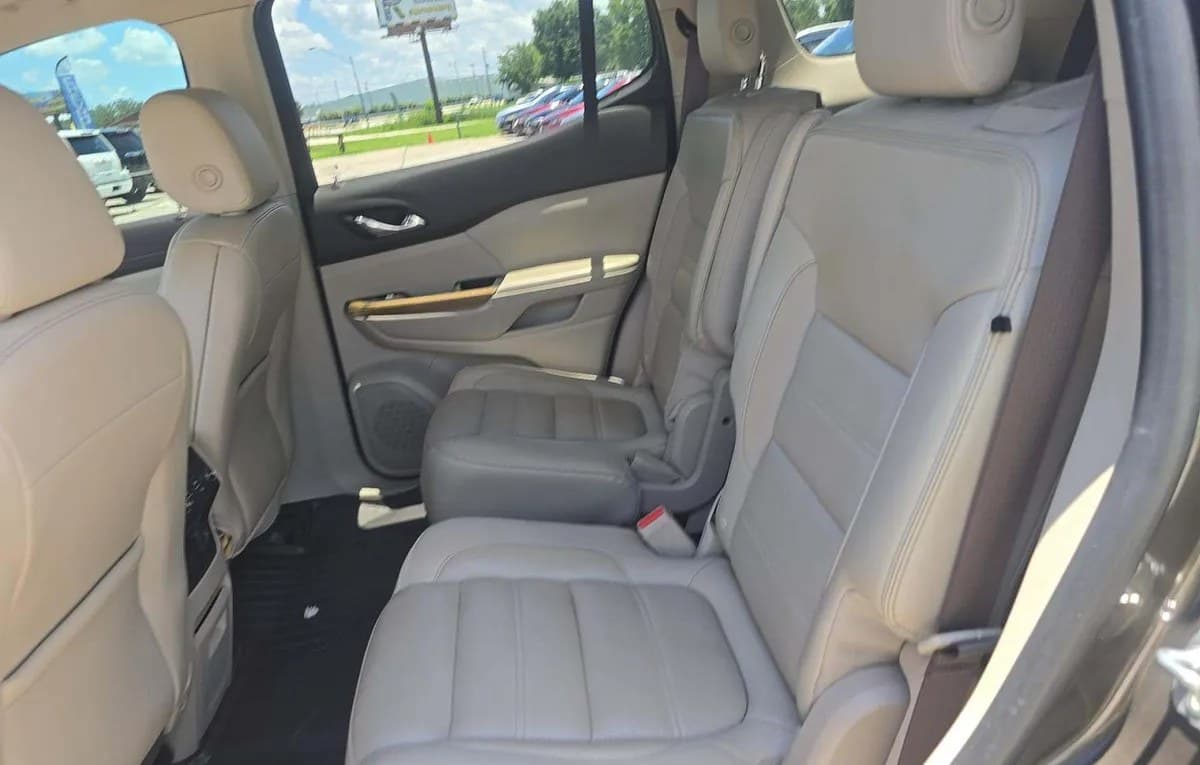 2019 GMC ACADIA Denali 7