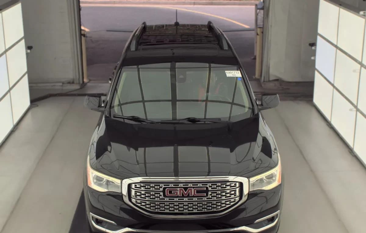 2017 GMC ACADIA Denali 3