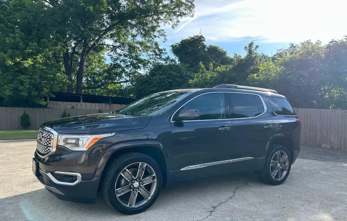 2017 GMC ACADIA Denali 4