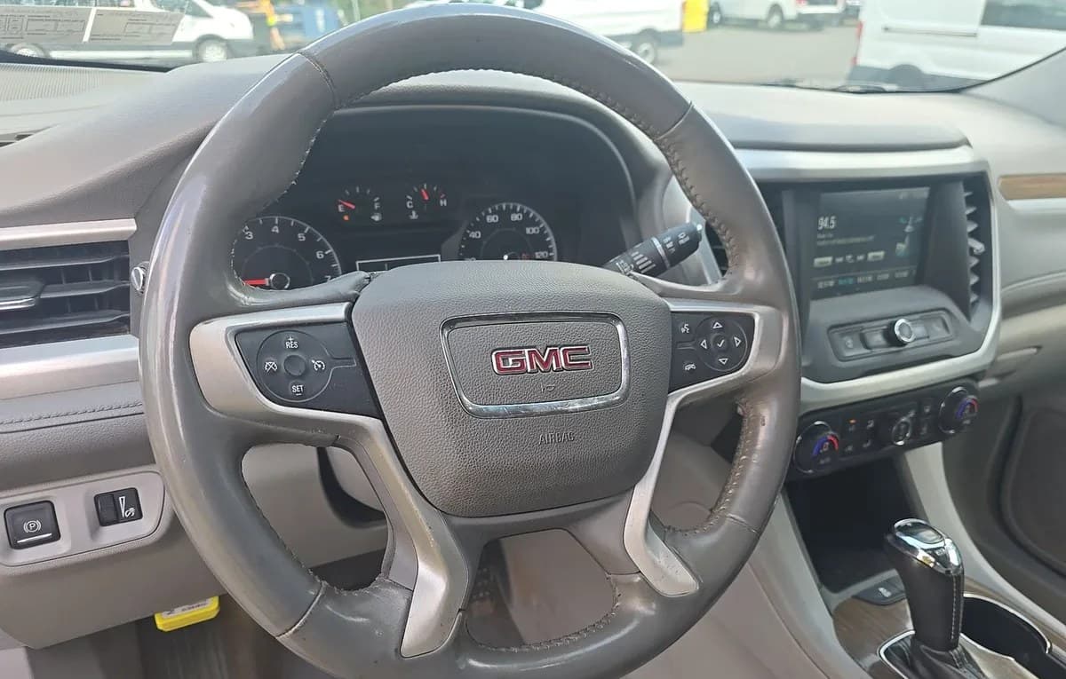 2017 GMC ACADIA SLE 6