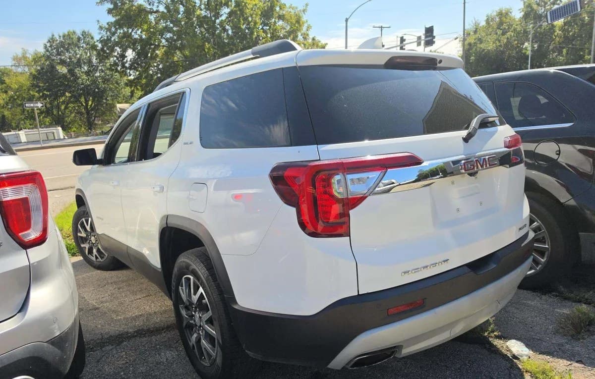 2021 GMC ACADIA SLE 3