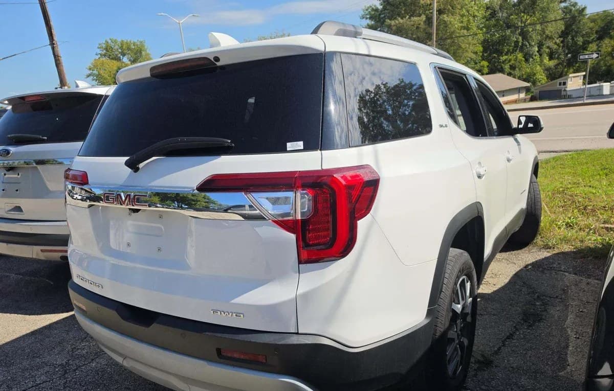 2021 GMC ACADIA SLE 4