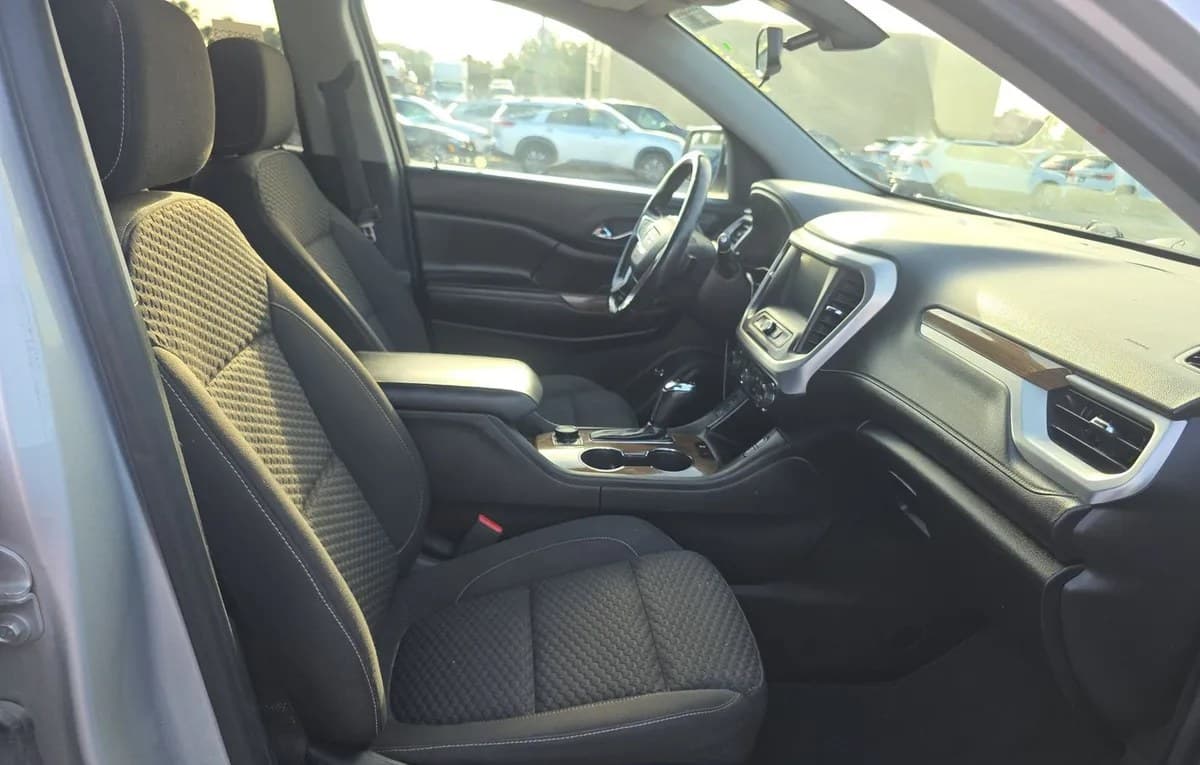 2017 GMC ACADIA SLE 5