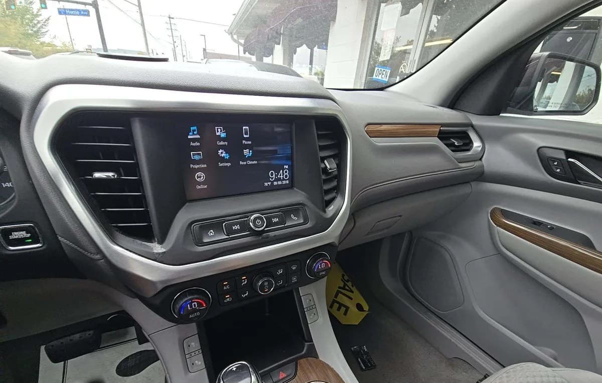 2017 GMC ACADIA SLE 6