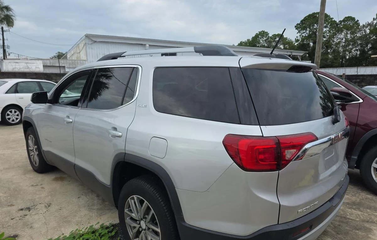2019 GMC ACADIA SLE 3
