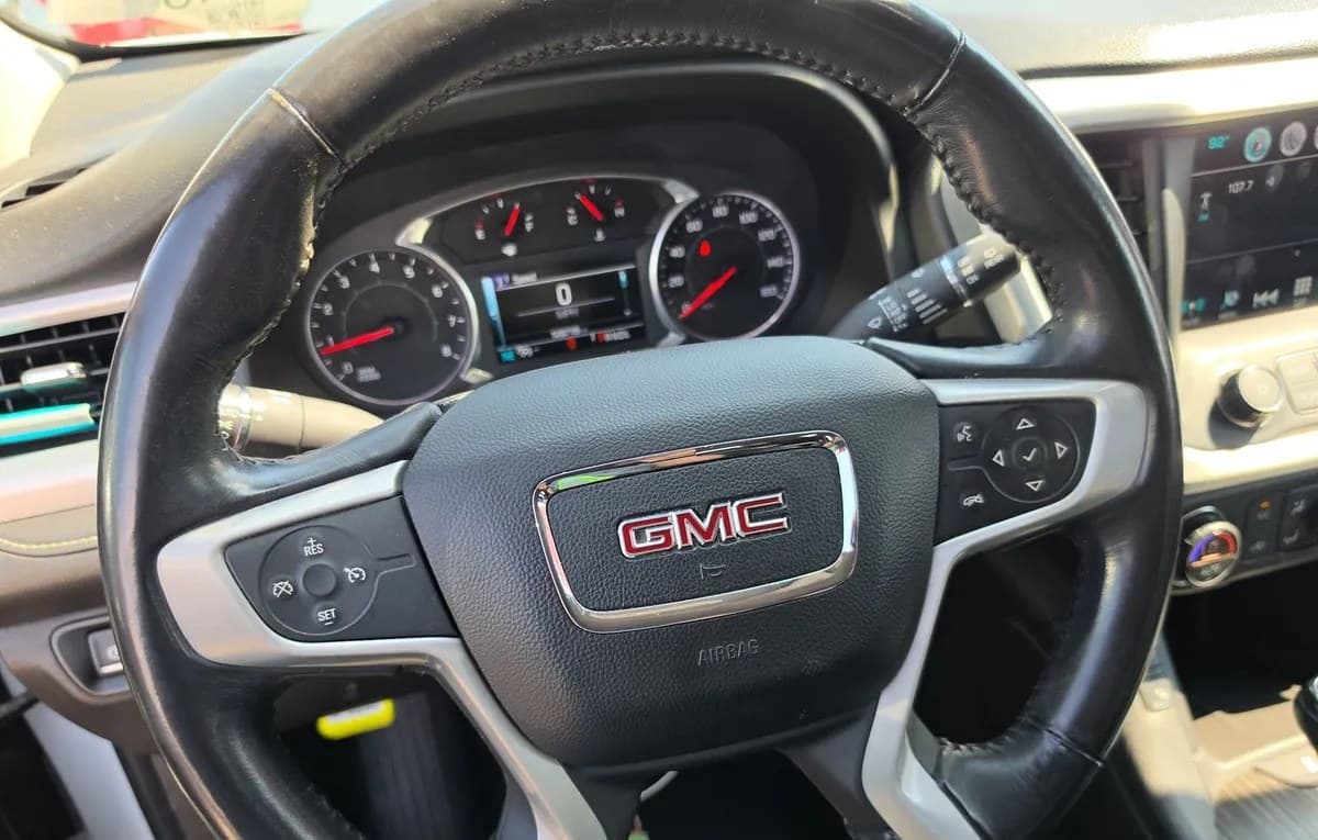 2017 GMC ACADIA SLT 7