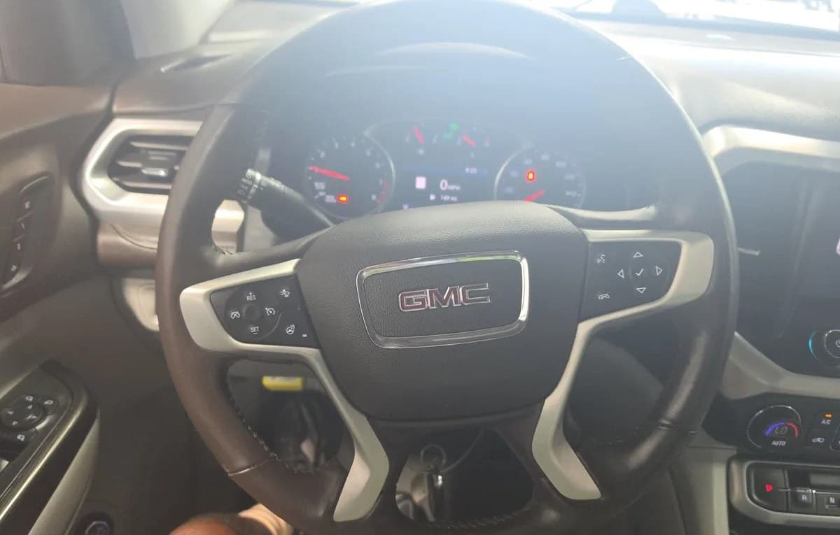 2021 GMC ACADIA SLT 7
