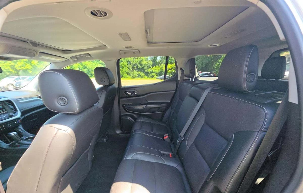2017 GMC ACADIA SLT 6