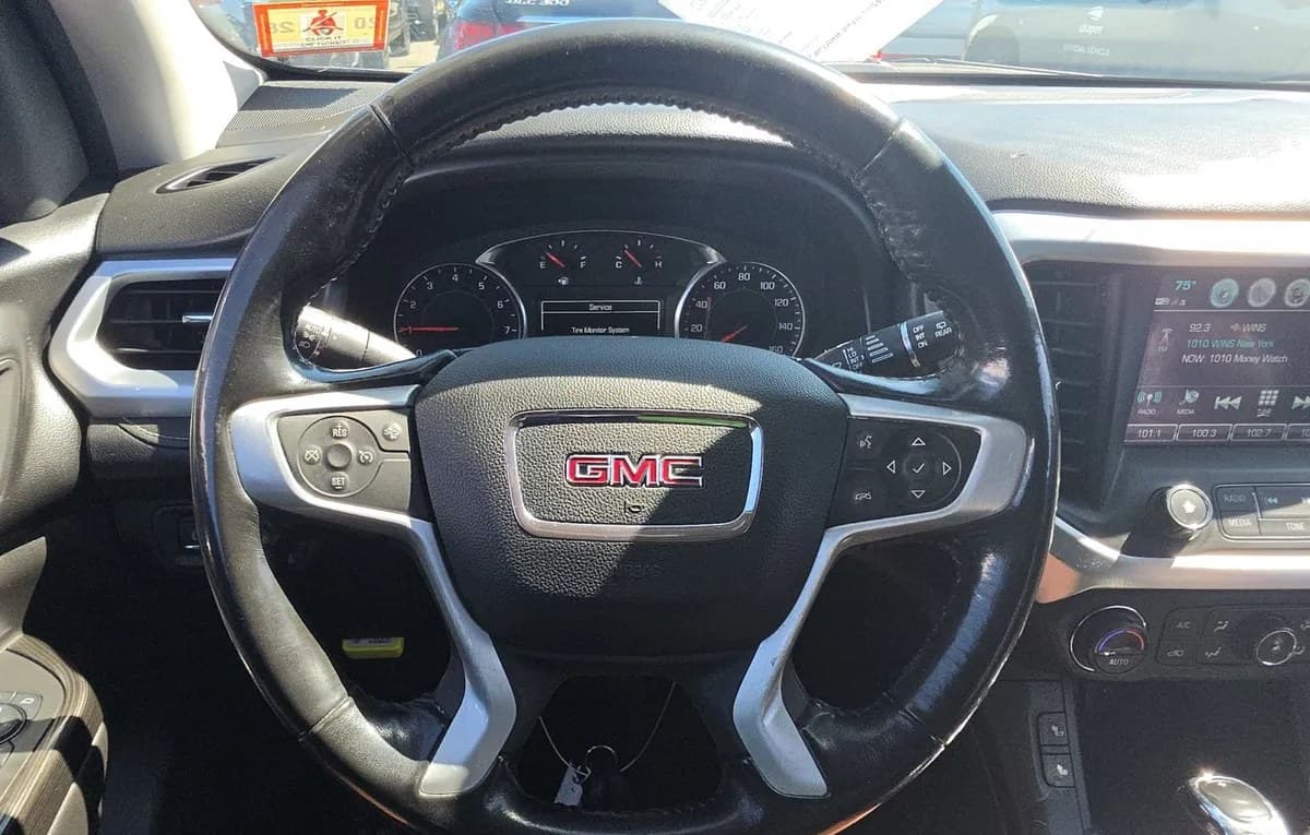 2017 GMC ACADIA SLT 7