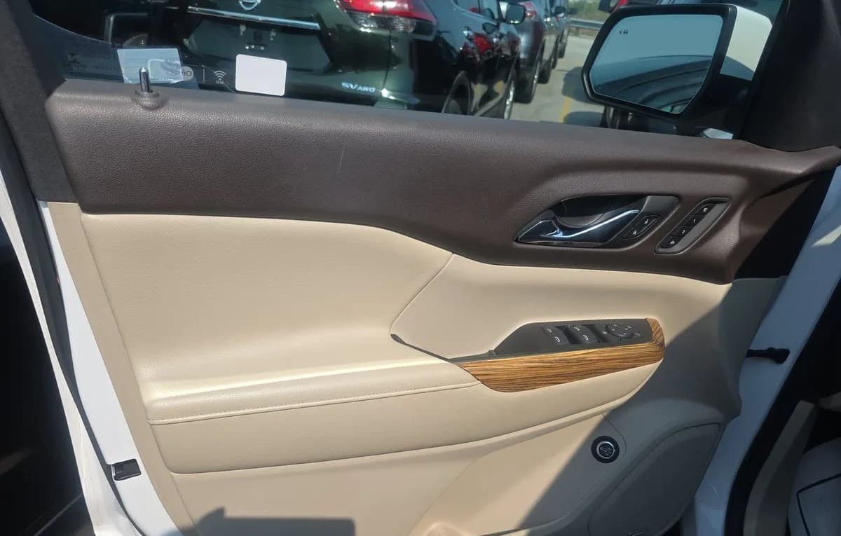 2017 GMC ACADIA Denali 6