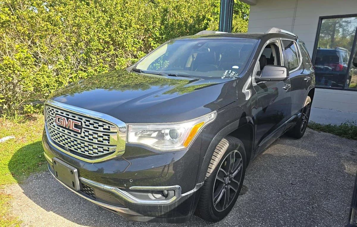 2017 GMC ACADIA Denali 2