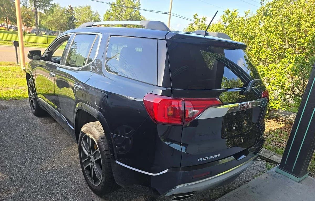 2017 GMC ACADIA Denali 3