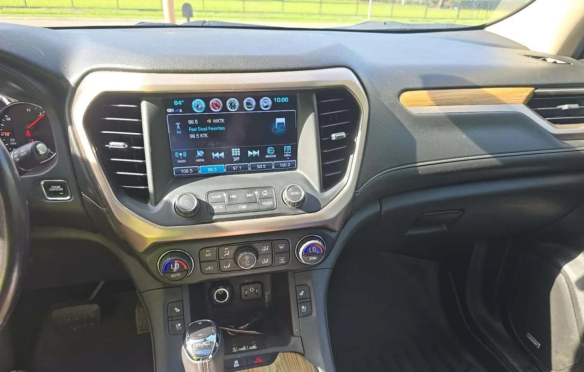 2017 GMC ACADIA Denali 7