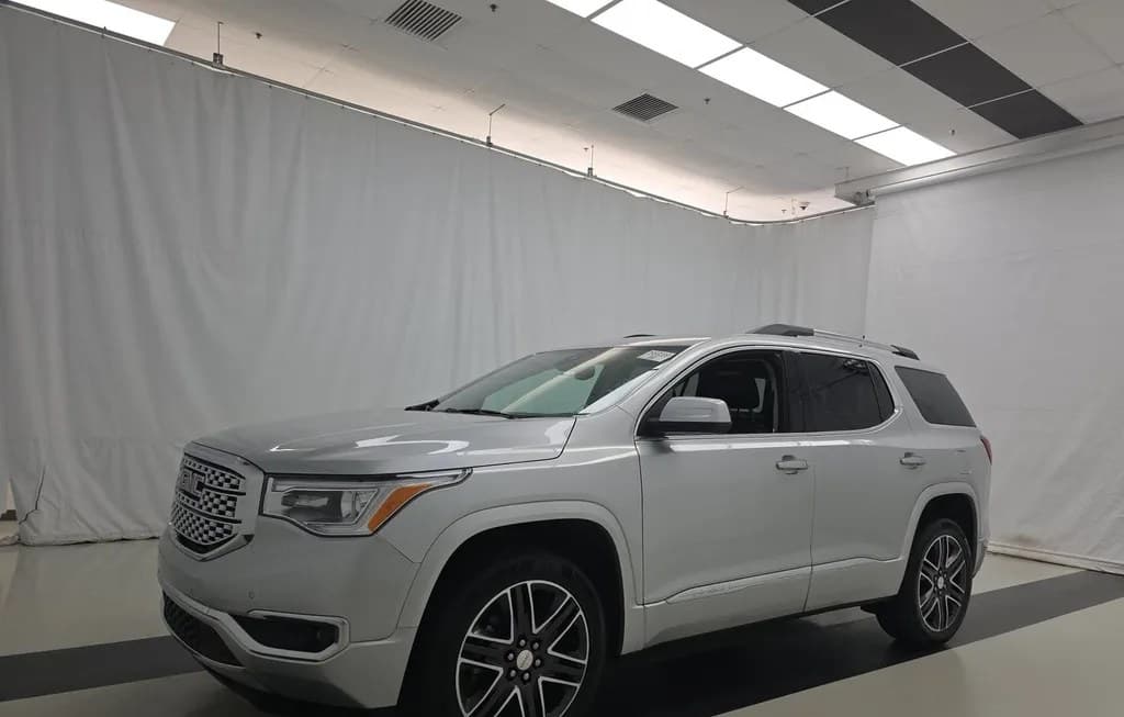 2017 GMC ACADIA DENALI 5SA 1