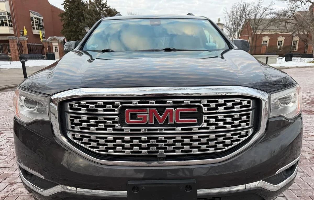 2017 GMC ACADIA Denali 5