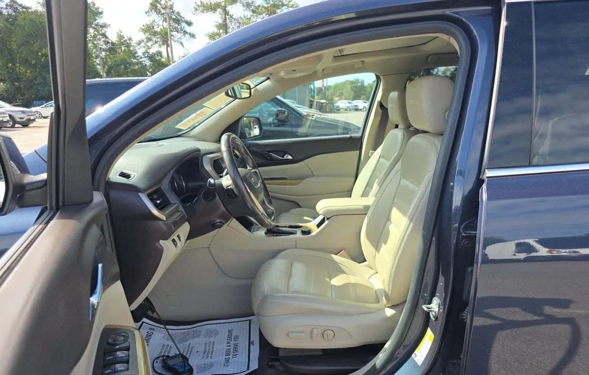 2018 GMC ACADIA DENALI 5SA 4