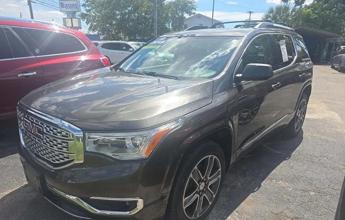 2019 GMC ACADIA Denali 2