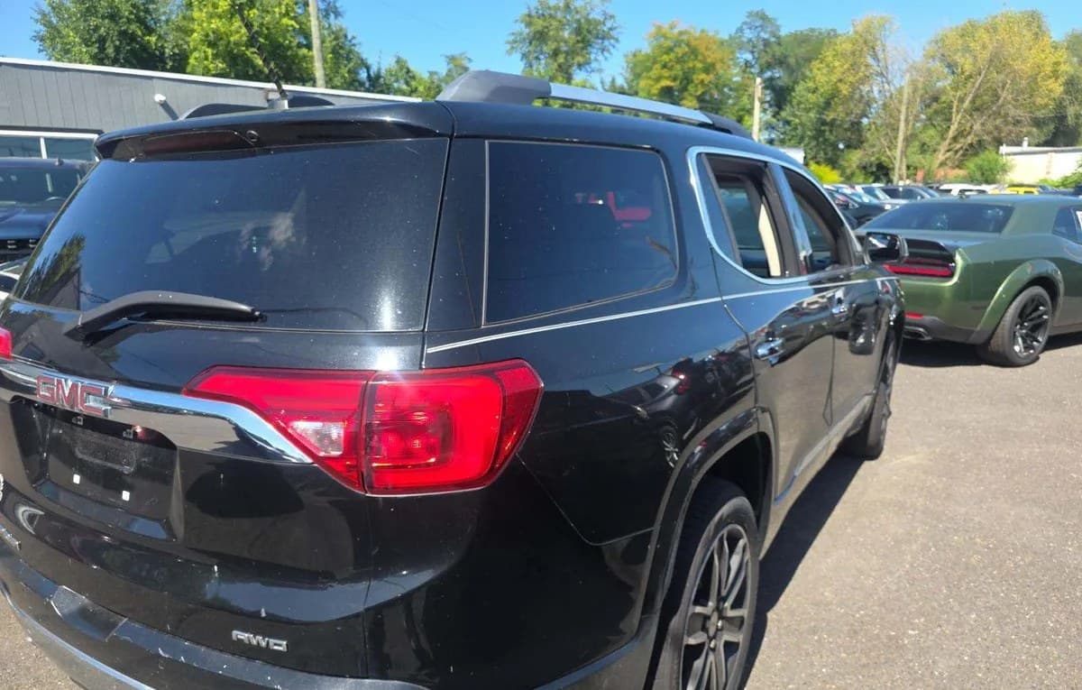 2019 GMC ACADIA Denali 4