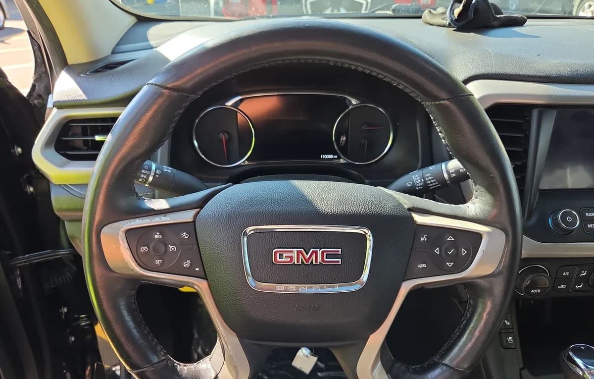 2017 GMC ACADIA Denali 7