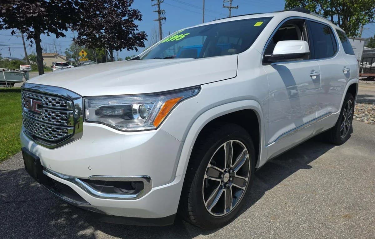 2017 GMC ACADIA Denali 2