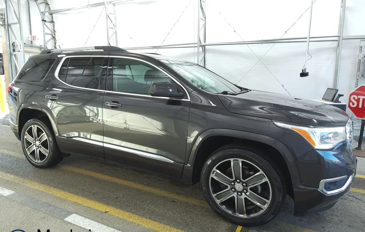 2017 GMC ACADIA Denali 3