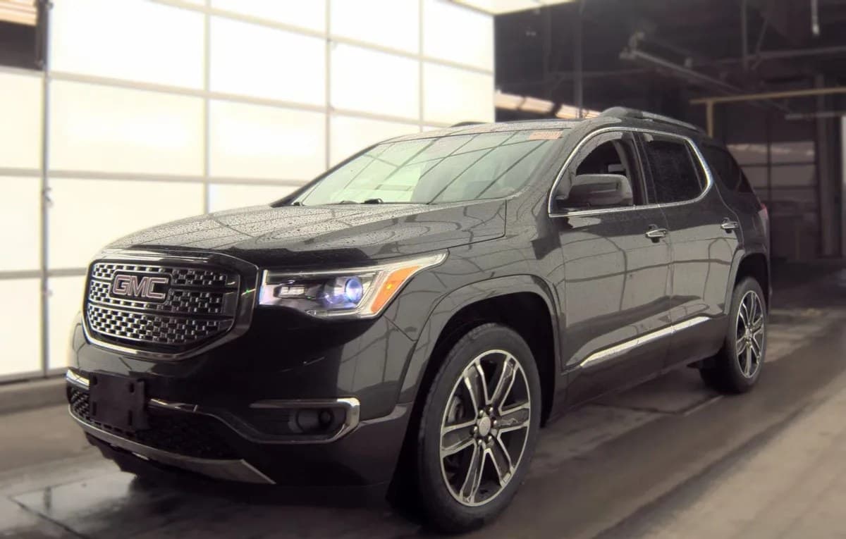 2017 GMC ACADIA Denali 2