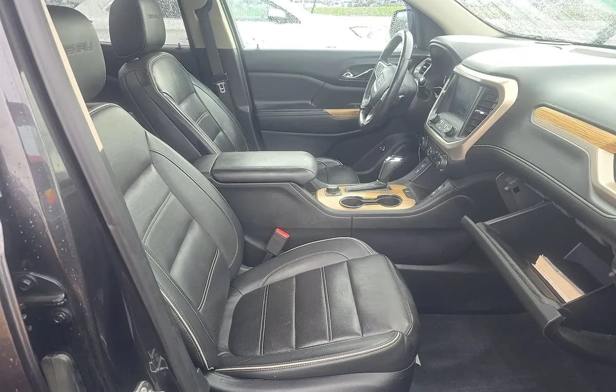 2017 GMC ACADIA Denali 5