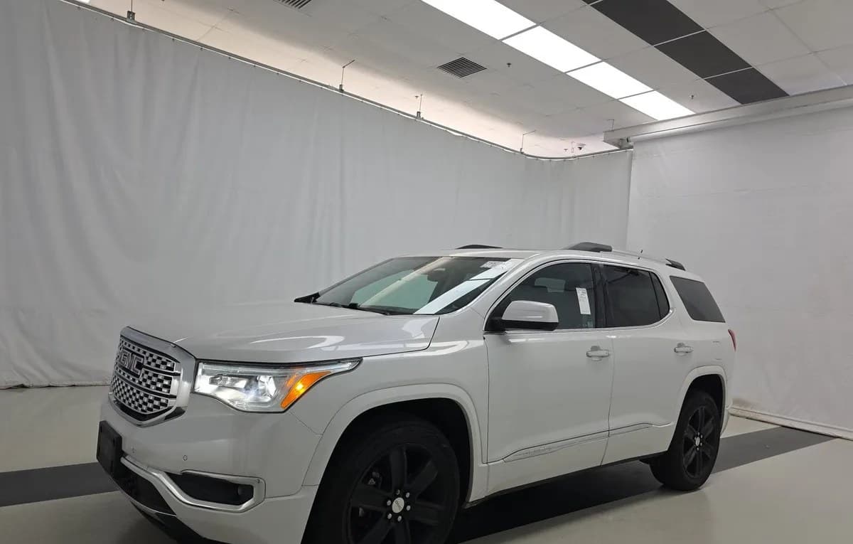 2017 GMC ACADIA Denali 2